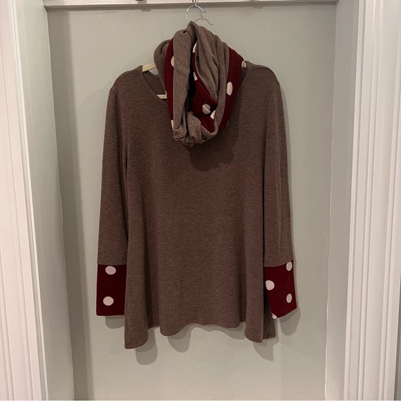 Tops - Sweater Scarf Combo